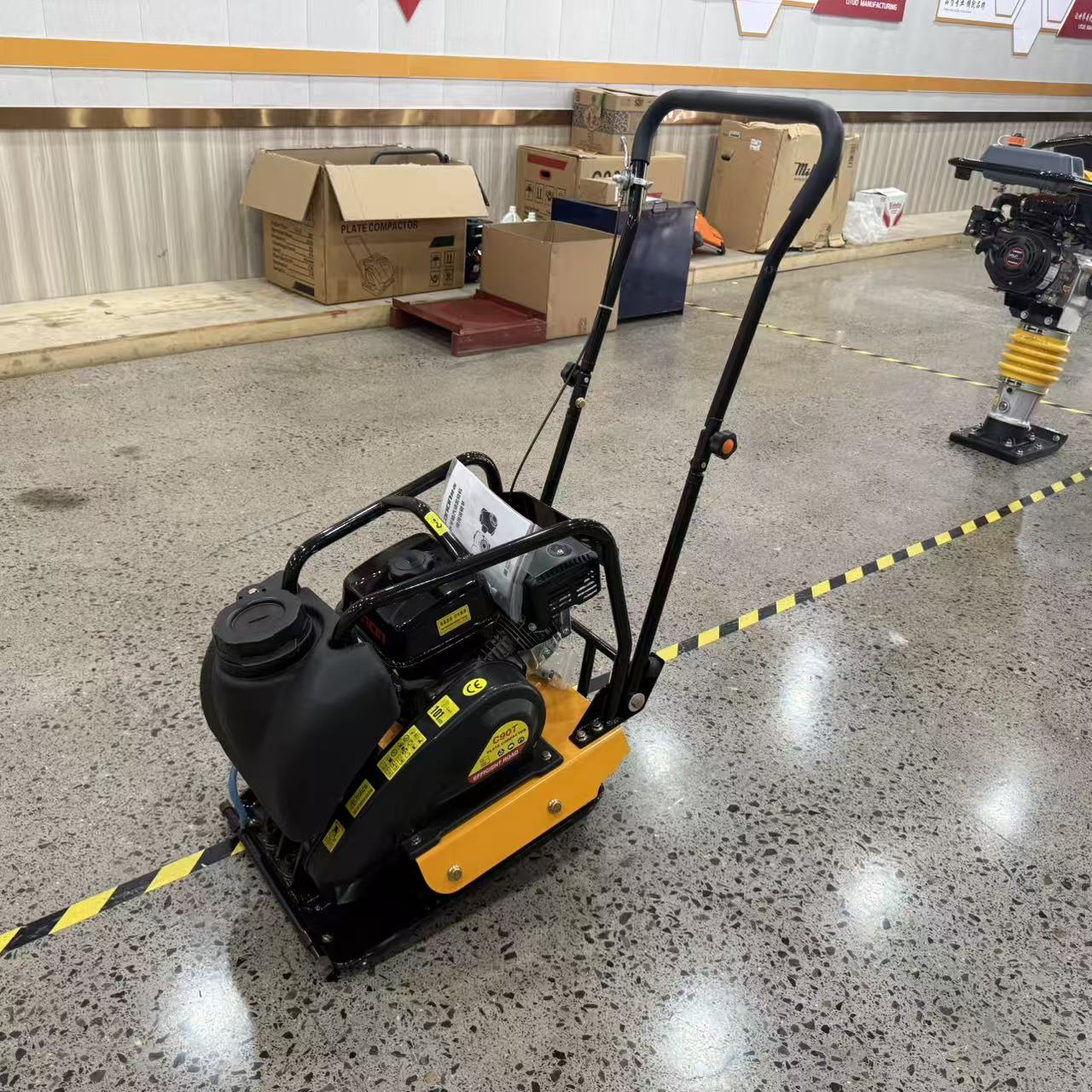 Mesin Pemadat Beton Berat Mode - Plate Compactor Vibrator ulasan dan harga